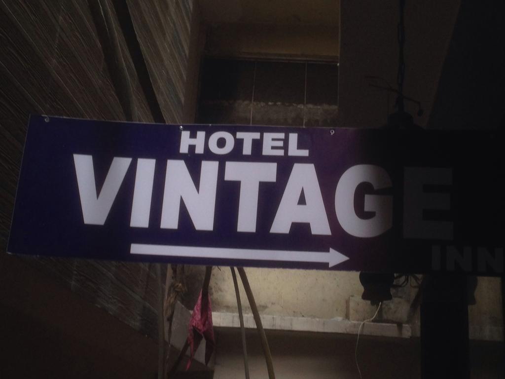 Hotel Vintage Inn Új-Delhi Kültér fotó